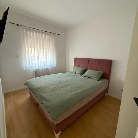 Nova Otoka Daire Saraybosna